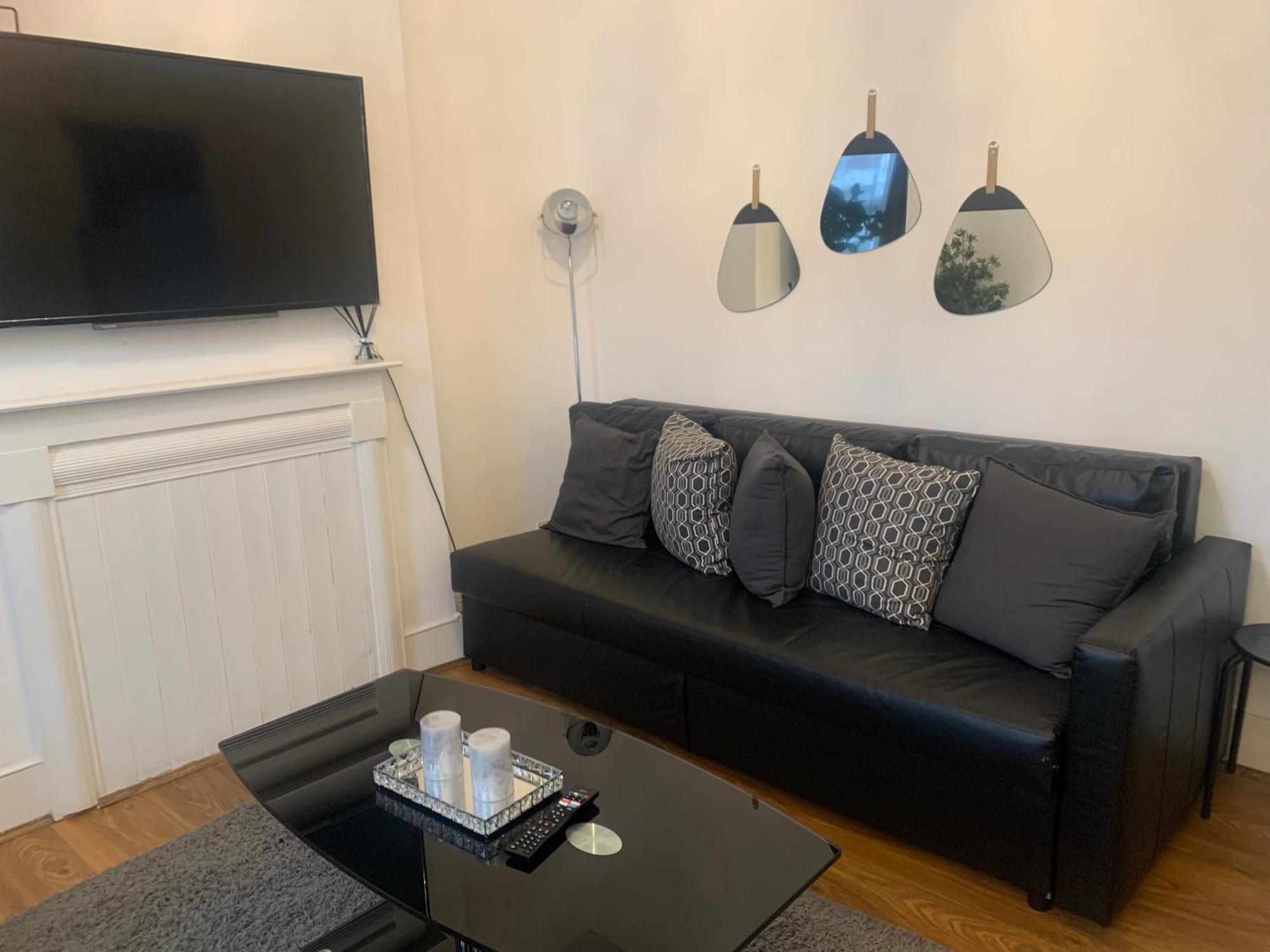 L A Place Croydon, London Villa Norwood Eksteriør bilde