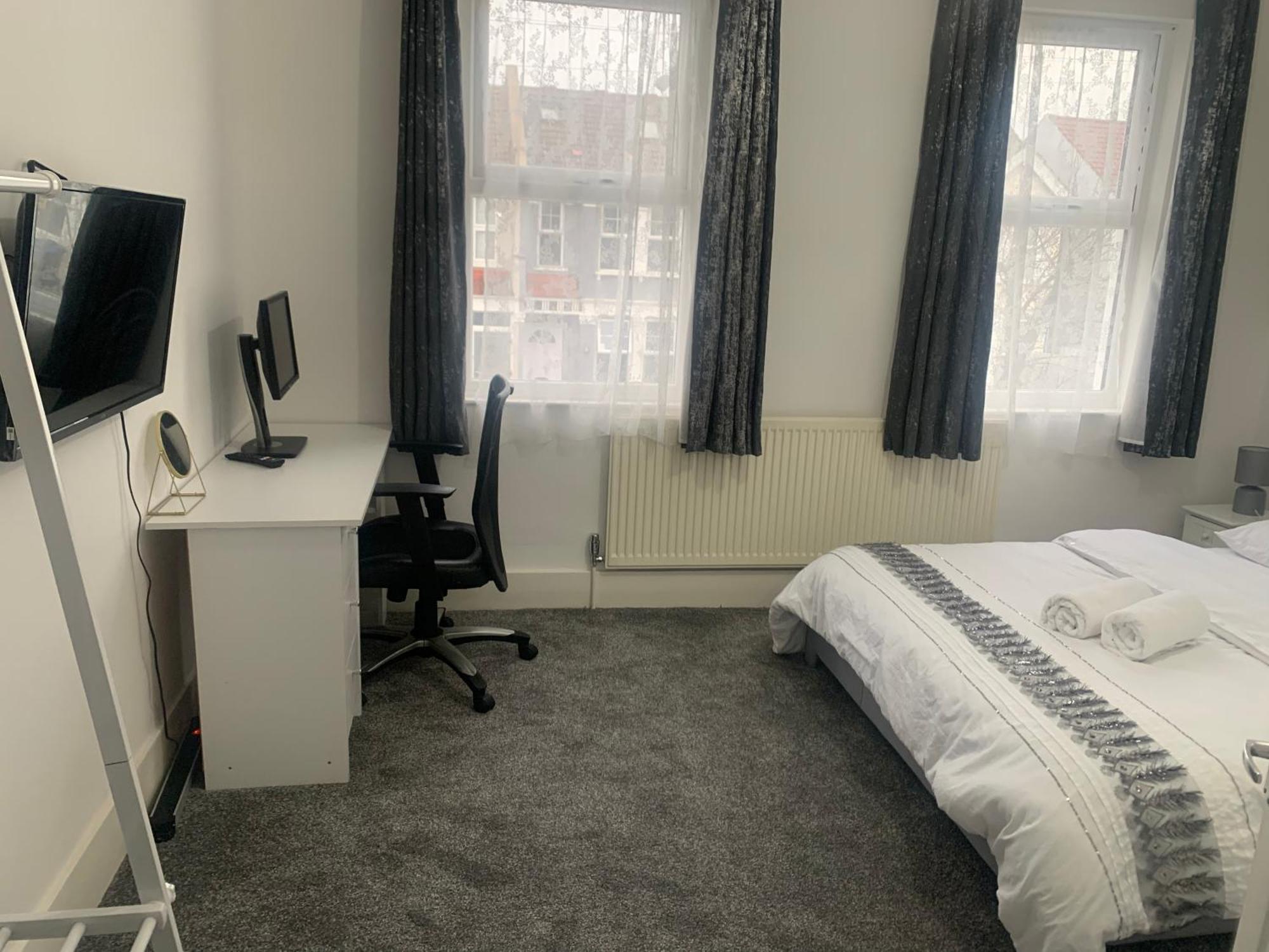 L A Place Croydon, London Villa Norwood Eksteriør bilde
